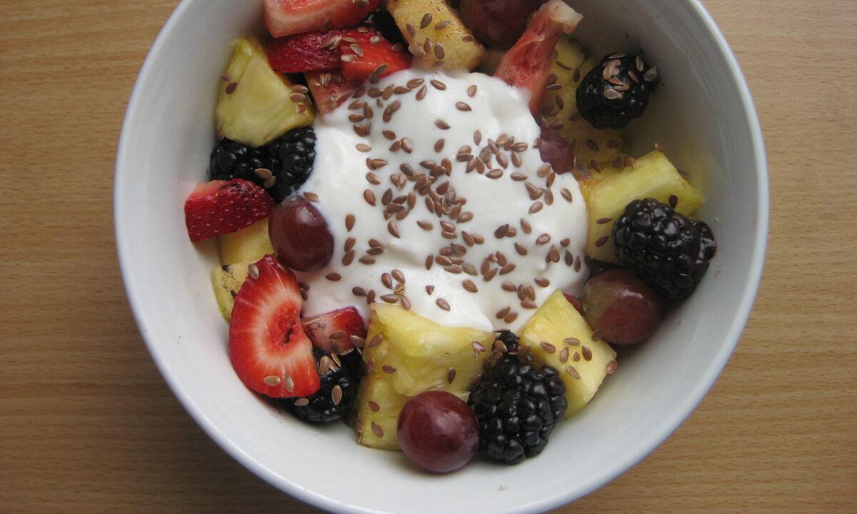 Flaxseed Fruit Salad for Healthy Diet